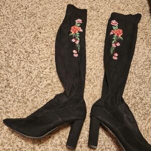 Madden Girl Black Floral Embroidered Heeled Boots